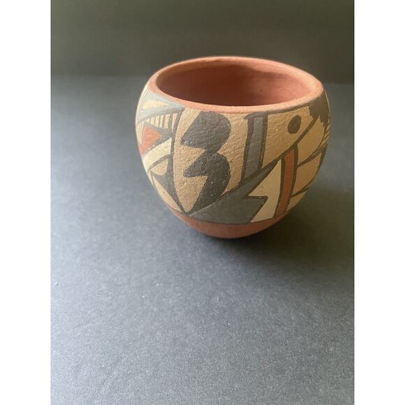 Native American Vintage Jemez Pueblo Pottery Jar Bowl Handcrafted Signed Native